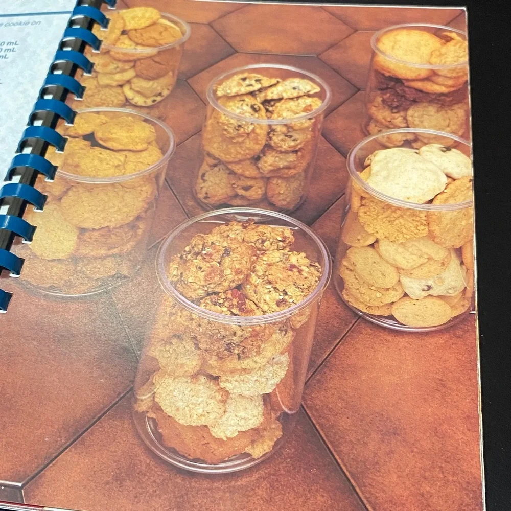 Jean Pare Company's Coming Cookies spiral bound Cookbook